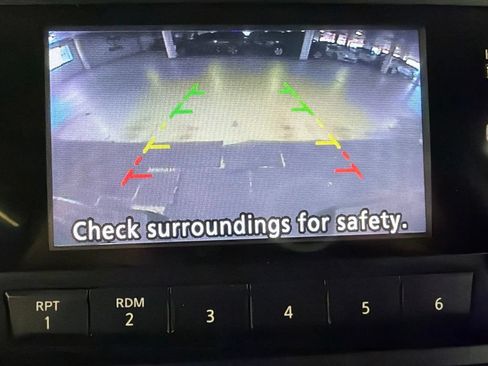 Used 2018 Nissan Titan SV RWD image 31