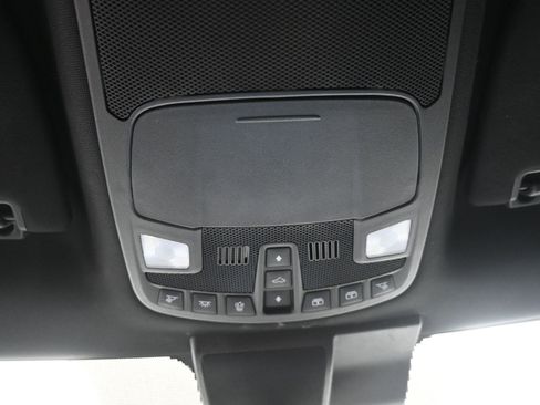 Used 2022 Ford F350 Platinum w/ FX4 Off-Road Package image 24