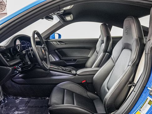 Used 2024 Porsche 911 Carrera 4 GTS image 5