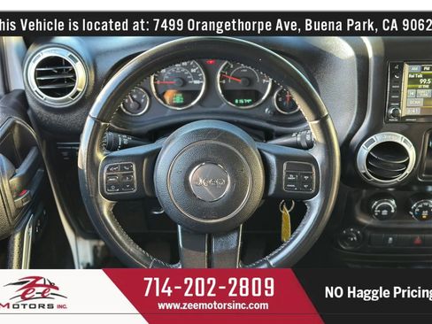 Used 2016 Jeep Wrangler Rubicon w/ Power Convenience Group AWD/4WD image 19