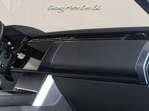 Used 2025 Land Rover Range Rover Long Wheelbase SE AWD/4WD image 48
