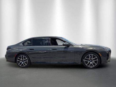 New 2026 BMW 750e xDrive w/ Premium Package AWD/4WD image 8