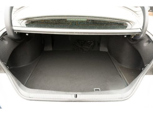 Used 2020 Toyota Avalon XSE image 15