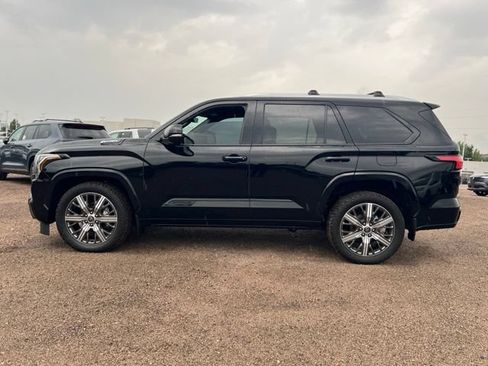 Used 2023 Toyota Sequoia Capstone AWD/4WD image 2