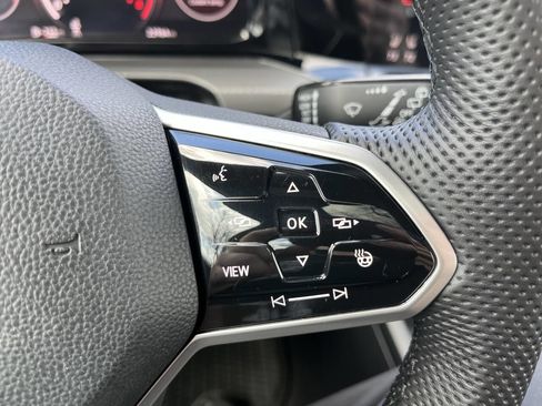 Used 2022 Volkswagen GTI Autobahn image 15