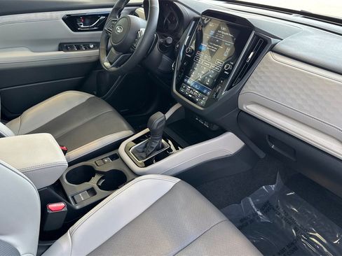 Certified 2025 Subaru Forester Limited image 21