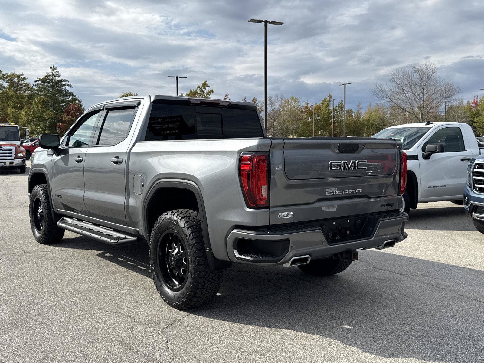 Used 2020 GMC Sierra 1500 AT4 w/ AT4 Premium Package AWD/4WD image 6