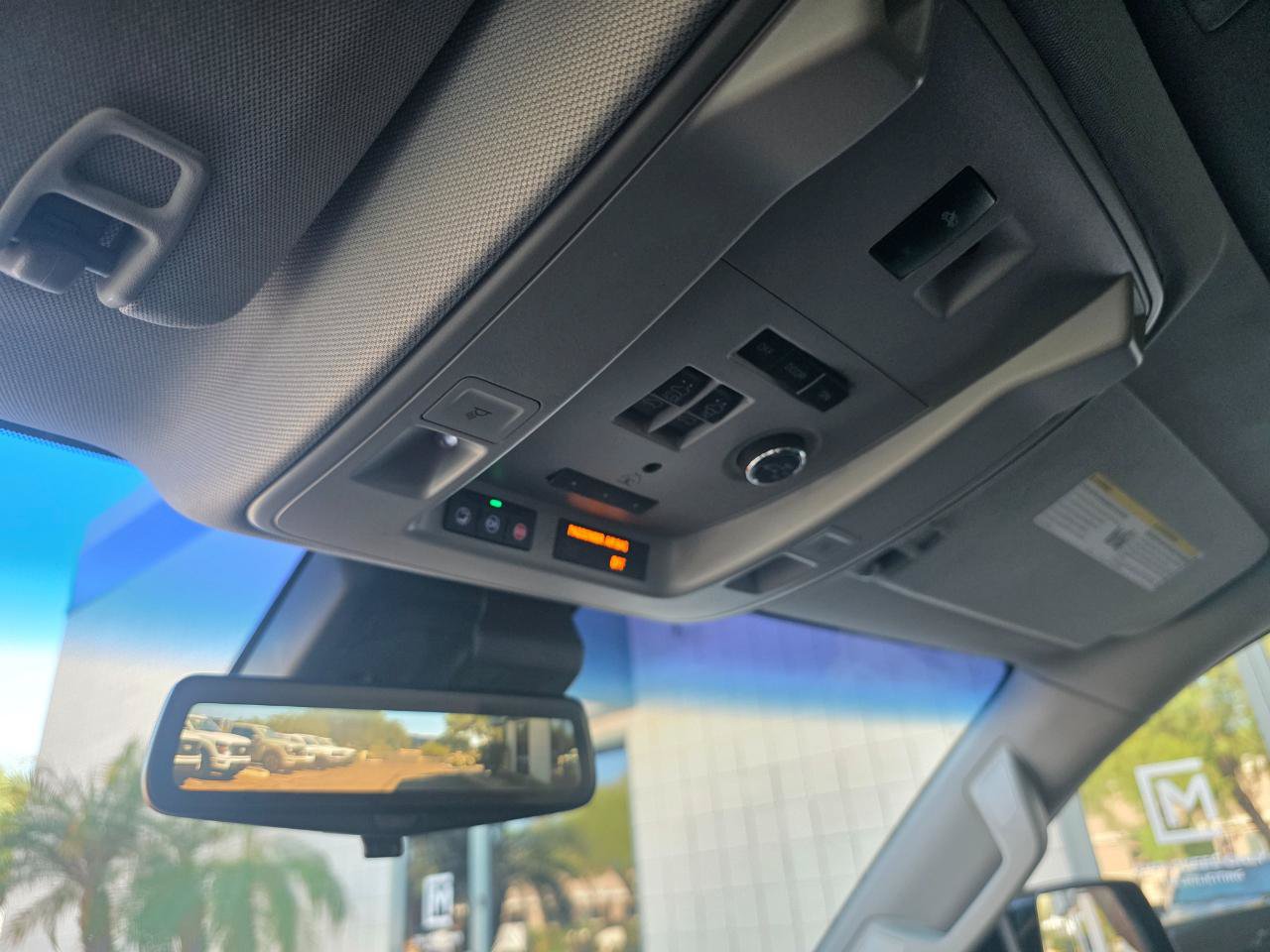 Used 2019 Cadillac Escalade ESV Luxury AWD/4WD image 20