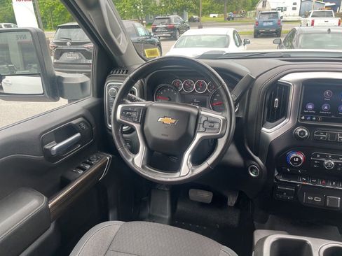 Used 2020 Chevrolet Silverado 2500 LT w/ All Star Edition AWD/4WD image 11
