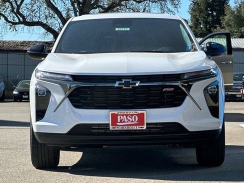 New 2026 Chevrolet Trax RS w/ Sunroof Package FWD image 14