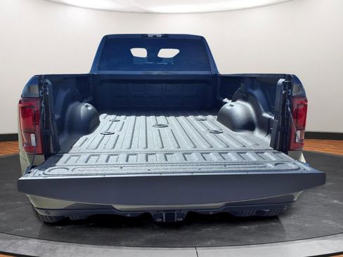 New 2026 RAM 3500 Big Horn AWD/4WD image 13