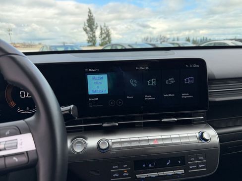 Used 2025 Hyundai Kona SEL image 21