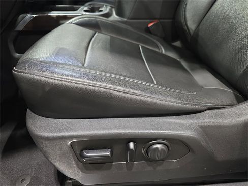 Used 2019 GMC Sierra 1500 SLT image 30