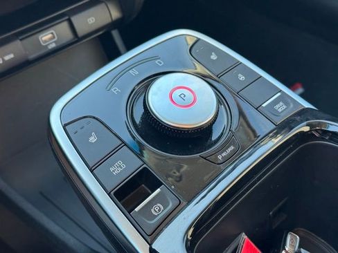 Used 2022 Kia Niro EX w/ Cold Weather Package image 21