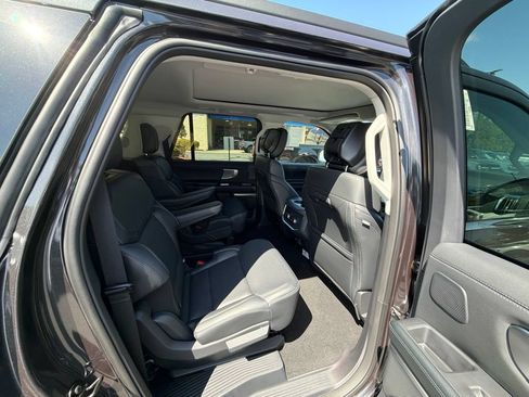 New 2027 Ford Expedition Max Platinum w/ Driver's Package AWD/4WD image 18