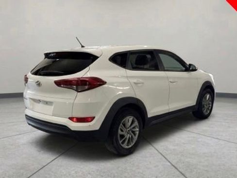 Used 2018 Hyundai Tucson SE image 6