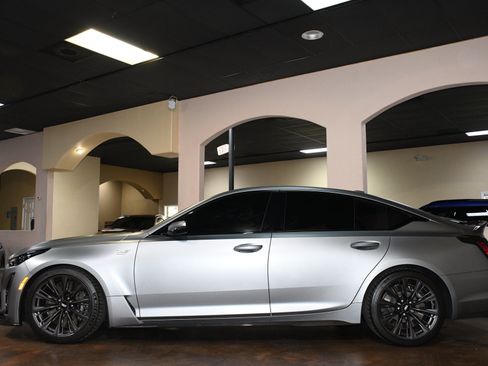 Used 2024 Cadillac CT5 V Blackwing w/ Carbon Fiber Package 2 RWD image 51