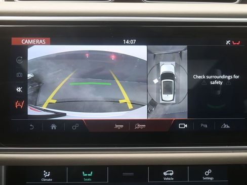 Used 2021 Land Rover Range Rover P525 Westminster Edition image 15