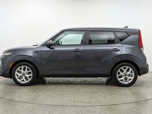 Used 2025 Kia Soul LX w/ LX Technology Package image 5