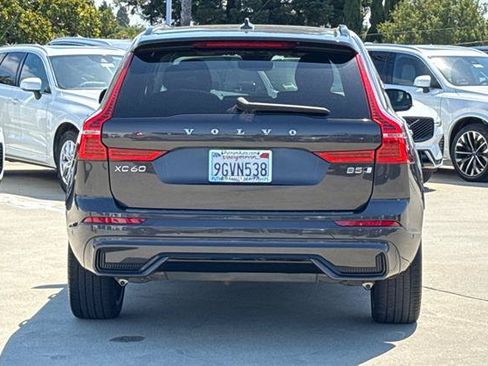 Certified 2023 Volvo XC60 B5 Ultimate w/ Climate Package AWD/4WD image 4