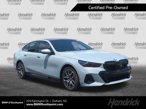Used 2024 BMW i5 eDrive40i w/ Executive Package RWD image 1