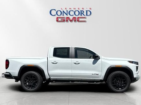 New 2026 GMC Canyon AT4 AWD/4WD image 3