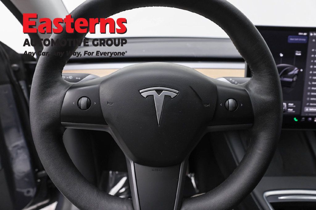 Used 2023 Tesla Model Y Long Range AWD/4WD image 12