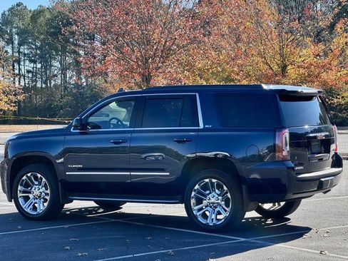 Used 2018 GMC Yukon SLT w/ Premium Edition image 4