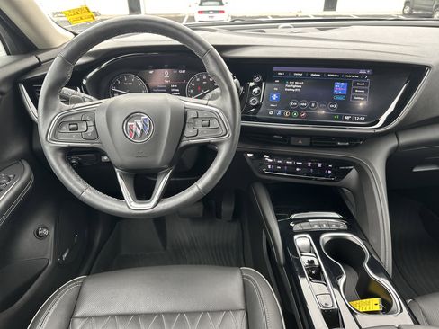 Used 2021 Buick Envision Avenir w/ Technology Package II image 17