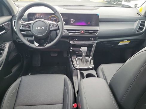 New 2026 Kia Seltos EX image 15
