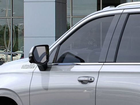 New 2026 Chevrolet Tahoe High Country image 12