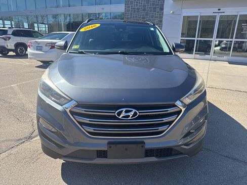 Used 2016 Hyundai Tucson Limited w/ Option Group 03 image 6