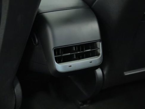 Used 2021 Tesla Model 3 Standard Range Plus image 31