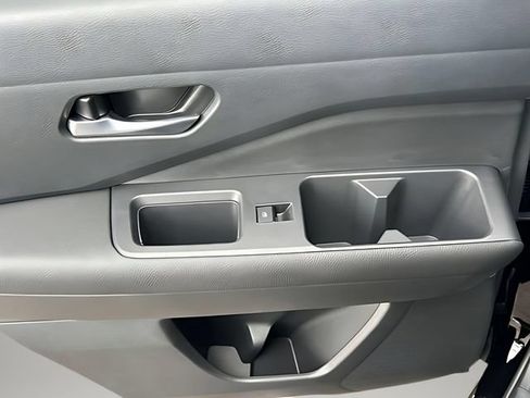 New 2026 Nissan Pathfinder SL AWD/4WD image 14