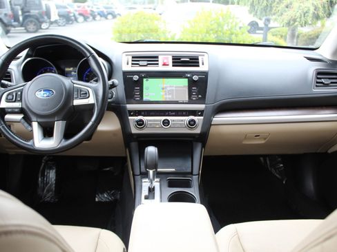 Used 2015 Subaru Outback 2.5i Limited AWD/4WD image 23