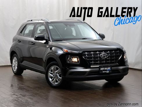 Used 2020 Hyundai Venue SEL FWD image 1