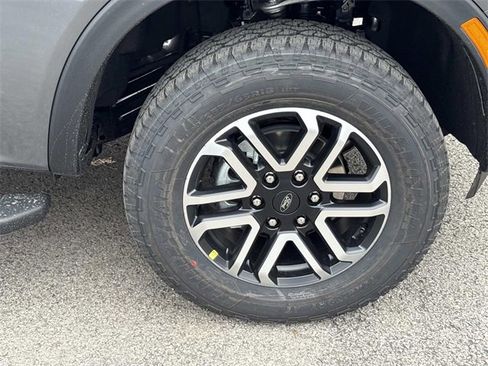 New 2025 Ford Ranger Lariat w/ Convenience Package image 9