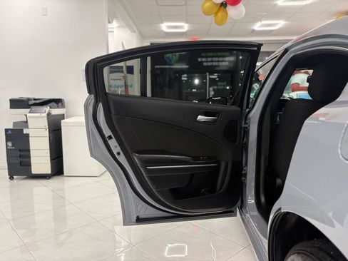 Used 2021 Dodge Charger SXT w/ Driver Convenience Group image 34