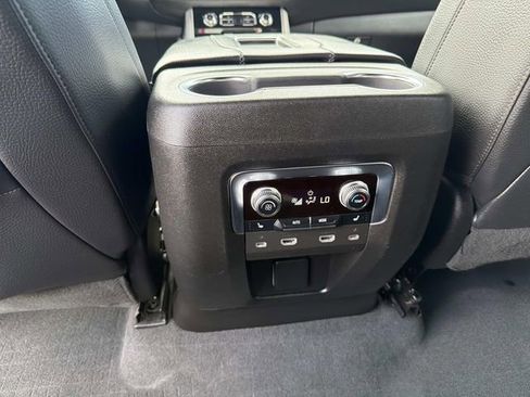 Used 2023 GMC Yukon XL Denali w/ Denali Reserve Package image 16