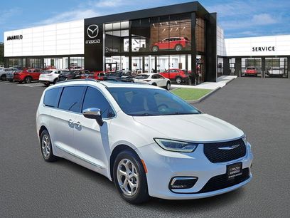 Used 2023 Chrysler Pacifica Limited