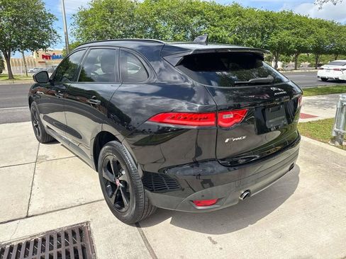Used 2020 Jaguar F-PACE Premium image 6