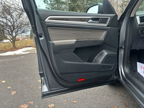 Used 2022 Volkswagen Atlas SE image 5