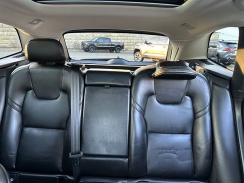 Used 2024 Volvo XC60 B5 Core AWD/4WD image 38