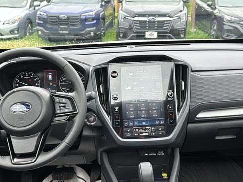 Certified 2025 Subaru Forester Premium AWD/4WD image 26
