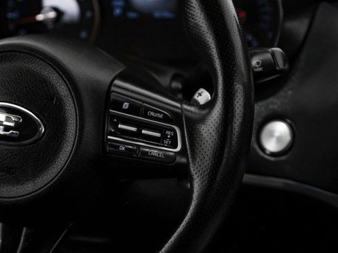 Used 2018 Kia Stinger GT image 19