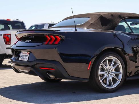 Used 2024 Ford Mustang GT Premium RWD image 15