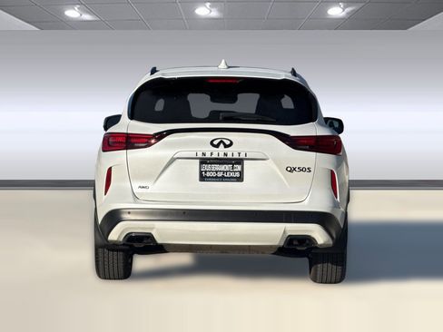 Used 2024 INFINITI QX50 Sport image 9