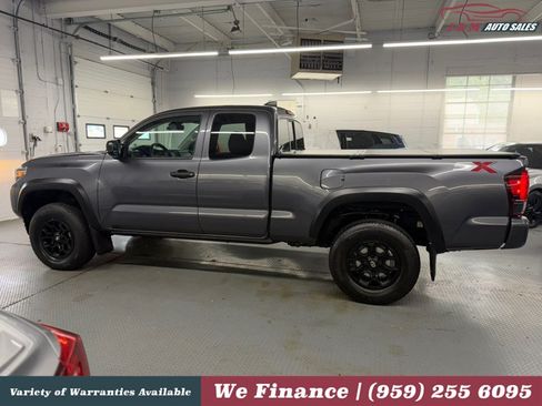 Used 2020 Toyota Tacoma SR w/ SX Package AWD/4WD image 12
