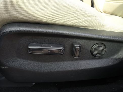 Used 2017 Honda CR-V EX image 10