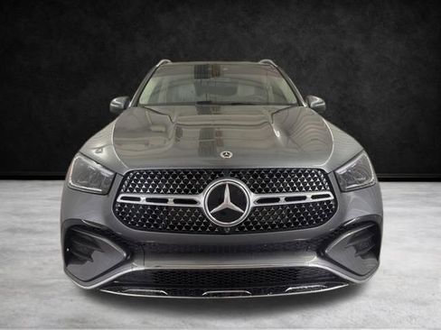 Used 2025 Mercedes-Benz GLE 450e 4MATIC image 4